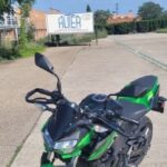 moto verde